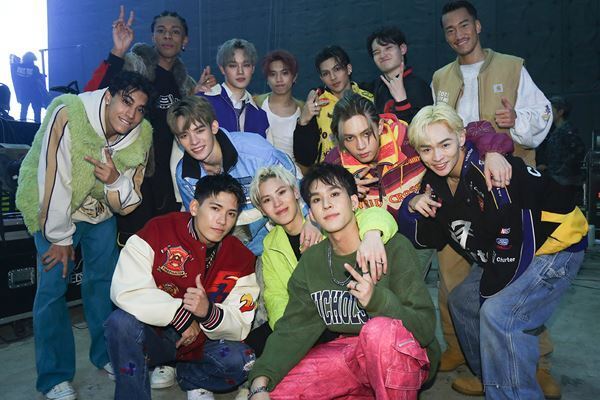 BALLISTIK BOYZ＆PSYCHIC FEVER、タイ武者修行の集大成ライブを現地で開催「世界に羽ばたいていけるように」