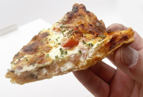 同じチーズ系ピザでも個性がハッキリ！　ピザハット&ドミノピザ&ピザーラを食べ比べてみた