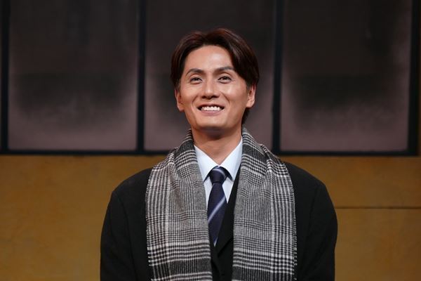 加藤和樹“不惑”の決意「渋い男になれるよう頑張っていきたい」　2年ぶり再演『裸足で散歩』上演中