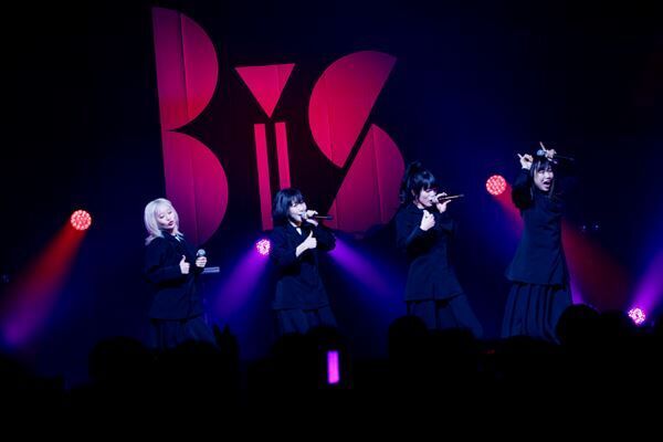 BiS、邦ロックカバーアルバム完全再現ライブで新メンバー・ナノ3お披露目