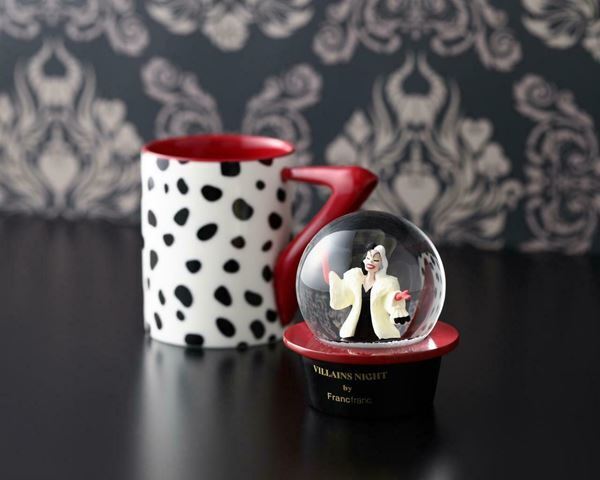 ディズニーとFrancfrancのコラボに新作「ヴィランズ スノードーム&マグ」が登場