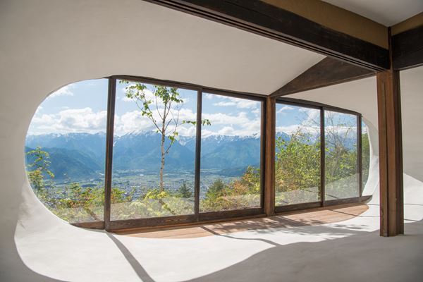 今秋開催「北アルプス国際芸術祭2024」　長野県大町市の5エリアでサイトスペシフィックなアート作品が展開