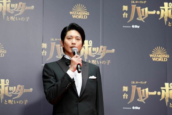 魔法の世界へようこそ！　舞台『ハリー・ポッターと呪いの子』開幕で、豪華著名人が集結＆大感動