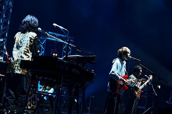 ゲスの極み乙女。とindigo la Endによる特別な一夜、川谷絵音の誕生日に行われた『馳せ合い vol.2』レポート