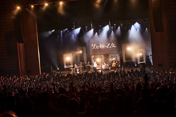 ゲスの極み乙女。とindigo la Endによる特別な一夜、川谷絵音の誕生日に行われた『馳せ合い vol.2』レポート