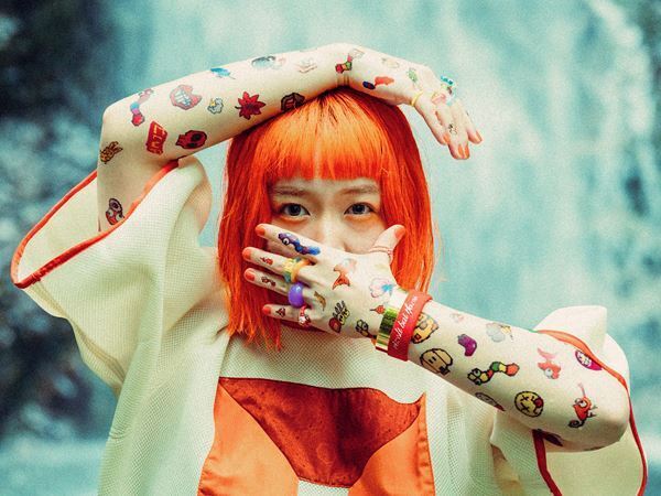 カメレオン・ライム・ウーピーパイ、1stアルバム『Orange』本日リリース　収録曲「Burn Out」MV公開