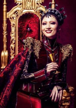 望海風斗主演、新作ミュージカル『イザボー』本日開幕