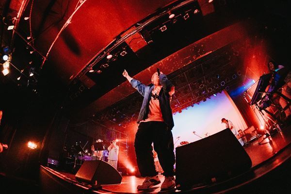 SANABAGUN.、10周年を記念した「SNB.SUDPDMMS10YDF」終宴。憧れの先輩から、ともに歩んだ友人まで。豪華ゲスト陣が登場【オフィシャルレポート】