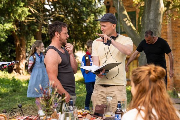 ジェームズ・マカヴォイの怪演に注目『スピーク・ノー・イーブル 異常な家族』監督が難役をオファーした理由を語る