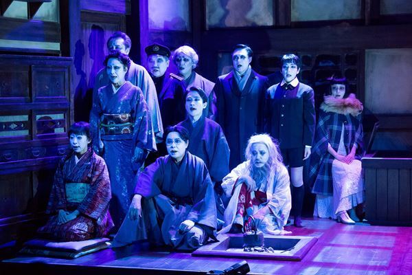 ナイロン100℃結成30周年記念公演『Don't freak out』開幕　松永玲子、村岡希美、ケラのコメント＆舞台写真到着