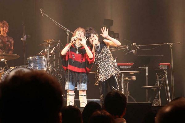 『岸谷香 感謝祭2024』ミラクルとガッツとキラキラが満載のスペシャルな一夜【ライブレポート】