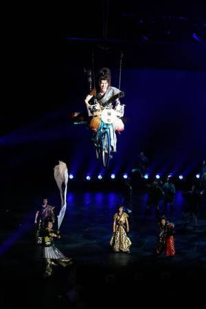 奇想天外でエネルギッシュ！　舞台『劇走江戸鴉～チャリンコ傾奇組～』ゲネプロレポート。井上瑞稀、橋本涼コメントも到着