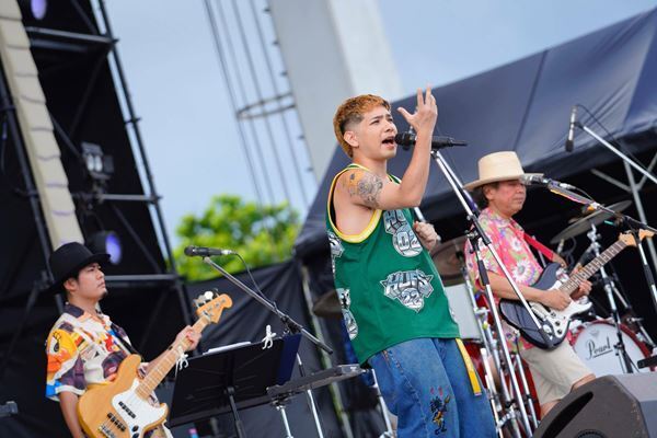 BEGIN『うたの日コンサート2024』オフィシャルレポート　MONGOL800、古謝美佐子ら沖縄のアーティストとうたのお祝い