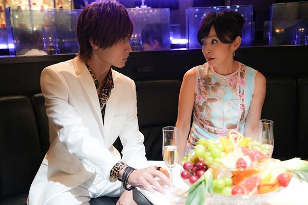 桐谷健太、倉科カナら豪華なキャストがダークミステリーを彩る！『連続ドラマW 坂の上の赤い屋根』第2話が本日放送