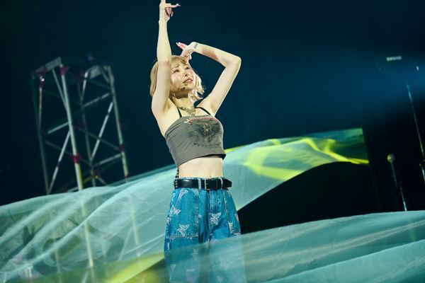 【ライブレポート】戦慄かなのワンマンライブ「karma with you」