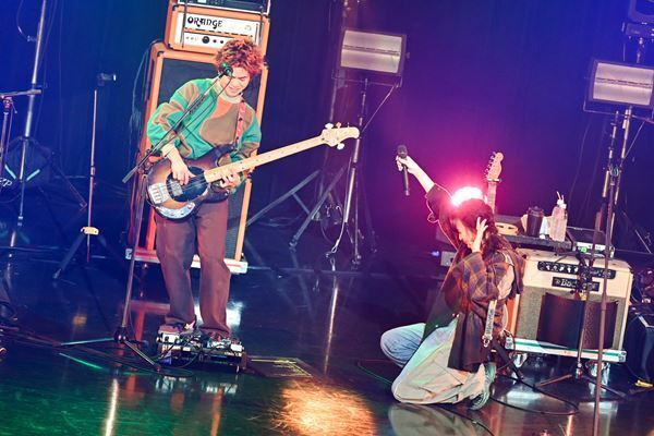 緑黄色社会『Live House Tour “Laugh”』ファイナル！「まだまだ大きなところへ連れていって、見たことがない景色を見せてあげたい」【オフィシャルレポート】