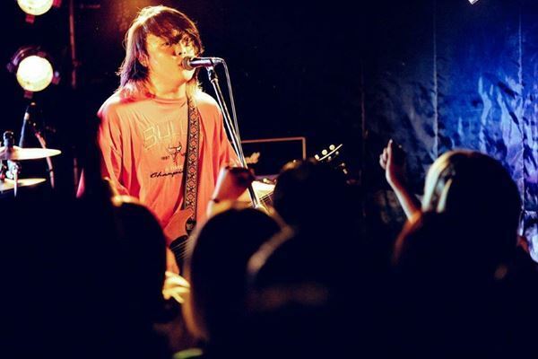 『Grasshopper vol.14』イヌモアルケバ×つきみ×Paper moon Endroll×猫背のネイビーセゾン　楽しむ場所、そして明日を生きる気力を作り出す音楽に出会う【レポート】