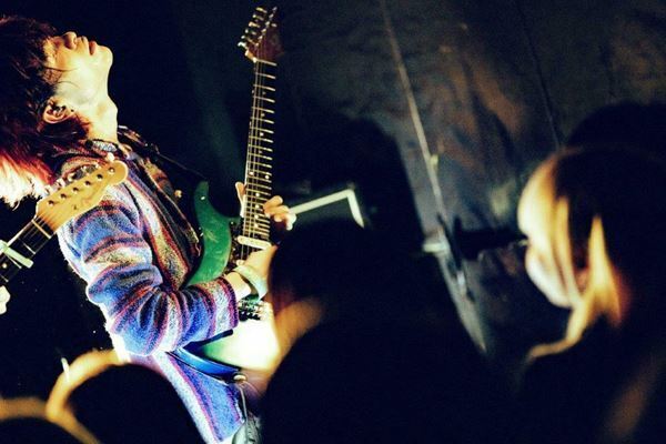 『Grasshopper vol.14』イヌモアルケバ×つきみ×Paper moon Endroll×猫背のネイビーセゾン　楽しむ場所、そして明日を生きる気力を作り出す音楽に出会う【レポート】