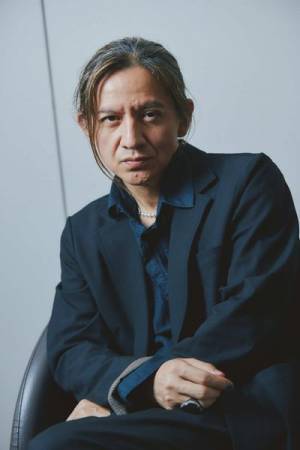 シェイクスピアの魅力は生身の役者が発する“言葉”にあり　再びシェイクスピアに挑む岡本健一「舞台の上は一番自由な空間」