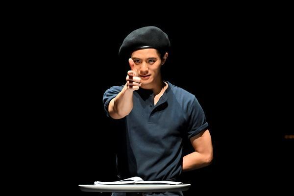 岡本圭人ら4人のモノローグのみで紡がれる『NOT TALKING』舞台写真が到着