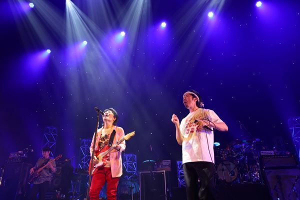 スターダスト☆レビュー×怒髪天　ライブバンドの宿命に導かれて中野サンプラザで実現したリスペクトと感謝の詰まった激アツな対バンをレポート！