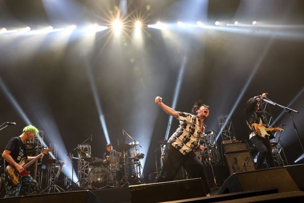 スターダスト☆レビュー×怒髪天　ライブバンドの宿命に導かれて中野サンプラザで実現したリスペクトと感謝の詰まった激アツな対バンをレポート！