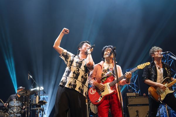 スターダスト☆レビュー×怒髪天　ライブバンドの宿命に導かれて中野サンプラザで実現したリスペクトと感謝の詰まった激アツな対バンをレポート！