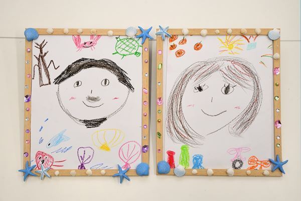 映画『ミッシング』公開御礼舞台挨拶レポート　娘役・有田麗未サプライズ登壇で似顔絵プレゼント