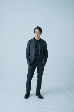 堤真一、加藤拓也演出で謎だらけの作品『カラカラ天気と五人の紳士』に挑む