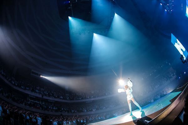 Reol「逃げ場だった音楽が居場所となった」10年の軌跡を凝縮「Reol Oneman Live “No title”in  BUDOKAN」