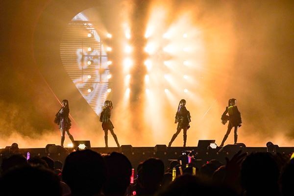 ももいろクローバーZ『ももクリ2022』2DAYS完走　全国ツアー＆佐々木彩夏・高城れにソロコンサート発表