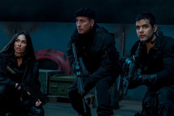 ステイサムらが強靭な敵を迎え撃つ『エクスペンダブルズ ニューブラッド』新たな場面写真12枚公開