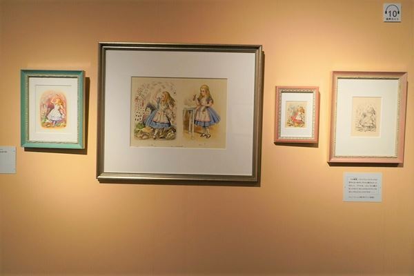 『不思議の国のアリス展』横浜高島屋で開幕　出版160周年を記念し、カラー原画や貴重な資料など約250点を公開