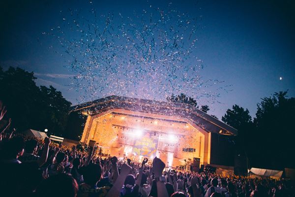 reGretGirl 思いきり泣いて笑って、きみ自身を解き放ってくれ―すべてのメッセージが刺さりまくった、どうにかなってしまいそうな大阪城野外音楽堂ワンマン