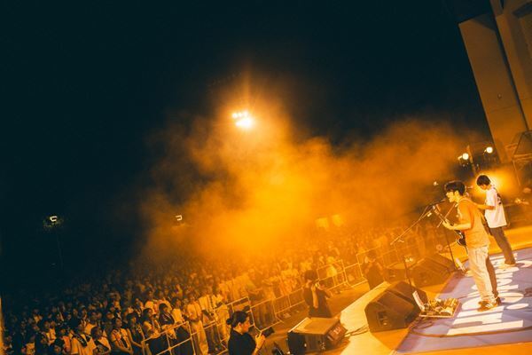 reGretGirl 思いきり泣いて笑って、きみ自身を解き放ってくれ―すべてのメッセージが刺さりまくった、どうにかなってしまいそうな大阪城野外音楽堂ワンマン