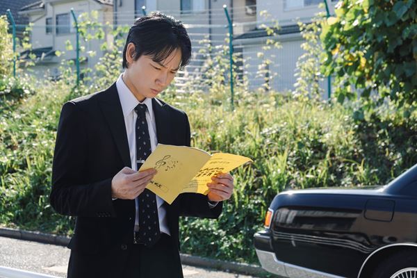 『カラオケ行こ！』──中学生に歌を教わる綾野剛のヤクザが醸し出す、不思議な魅力【おとなの映画ガイド】