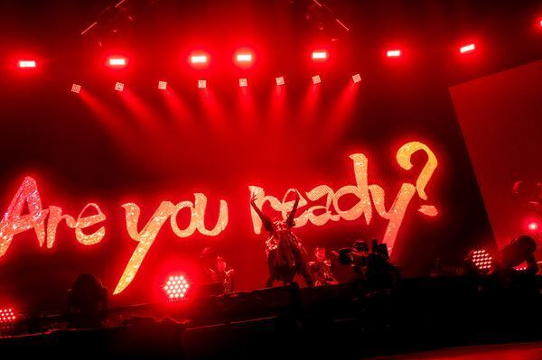 BABYMETAL、MOMOMETALの“聖誕”を祝う横アリ2DAYS完遂　ディレイ・ビューイングの実施も決定【レポート】