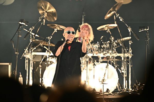 中高年パワー全開！ 爆風スランプ40周年ツアー最終日をレポート「再会はまたいつの日か、あの場所で」