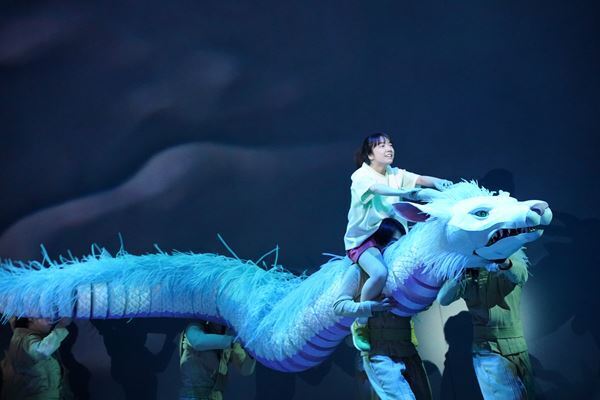 舞台『千と千尋の神隠し』2024年公演開幕！ 新キャスト・福地桃子が全身で千尋を表現