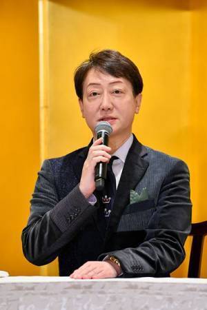 丘みどりが舞台初主演作への思いを語る！ 『おちか奮闘記』取材会レポート到着