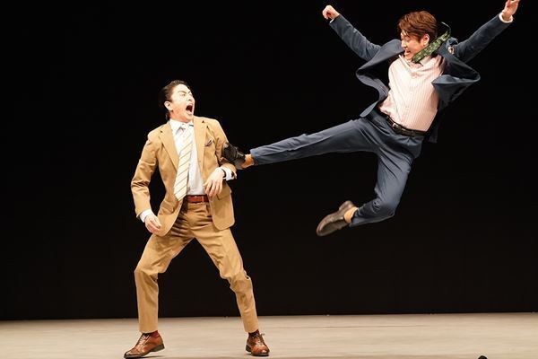 鴻上尚史作・演出の舞台『朝日のような夕日をつれて2024』開幕　舞台写真＆コメント到着