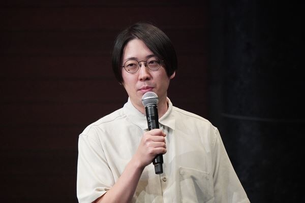 舞台『球体の球体』の主演・新原泰佑　演出を手掛ける池田亮は「本物の天才アーティスト」