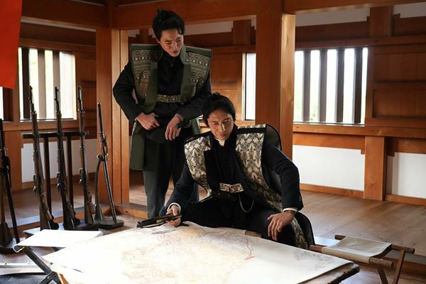 山田孝之・仲野太賀W主演​​『十一人の賊軍』──砦を守るのは札付きの悪党たち！【おとなの映画ガイド】