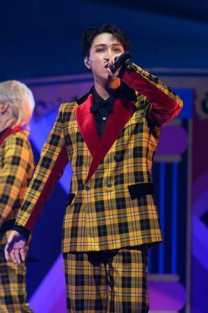 止まらないスピードに乗ってBUDDiiSは次のステージへ「僕らの想いはいつでもみんなの近くに」ホールツアー最終公演の模様をレポート