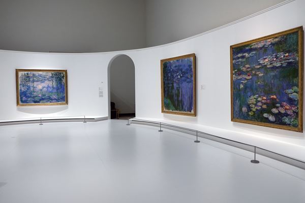 『モネ 睡蓮のとき』展示の模様をレポート　史上最多の〈睡蓮〉に没入する体験を