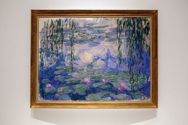 『モネ 睡蓮のとき』展示の模様をレポート　史上最多の〈睡蓮〉に没入する体験を