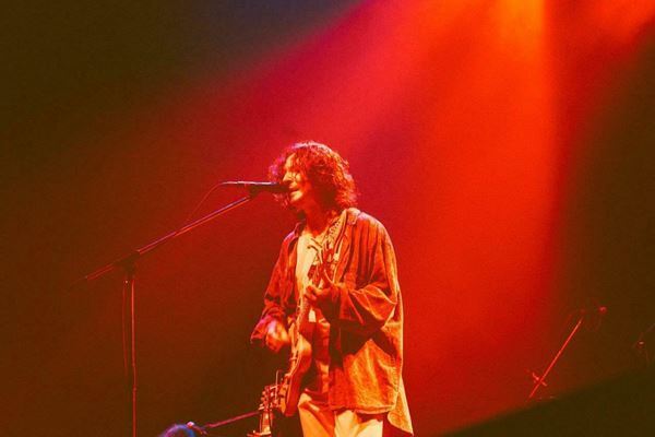 【ライブレポート】ROTH BART BARON、ツアーファイナルでTHEE MICHELLE GUN ELEPHANT「世界の終わり」演奏