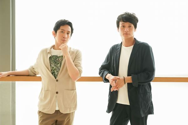 成河、亀田佳明が熱く語る！　新国立劇場が2024/2025シーズン開幕に放つマクドナーの傑作『ピローマン』