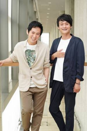 成河、亀田佳明が熱く語る！　新国立劇場が2024/2025シーズン開幕に放つマクドナーの傑作『ピローマン』