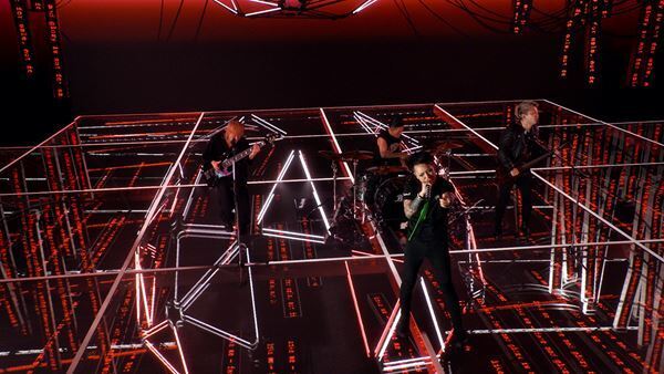 【ライブレポート】視線は世界　SiMがロックバンドとして極めて画期的なバーチャルプロダクションでの配信ライブ「SiM XR LiVE」を敢行